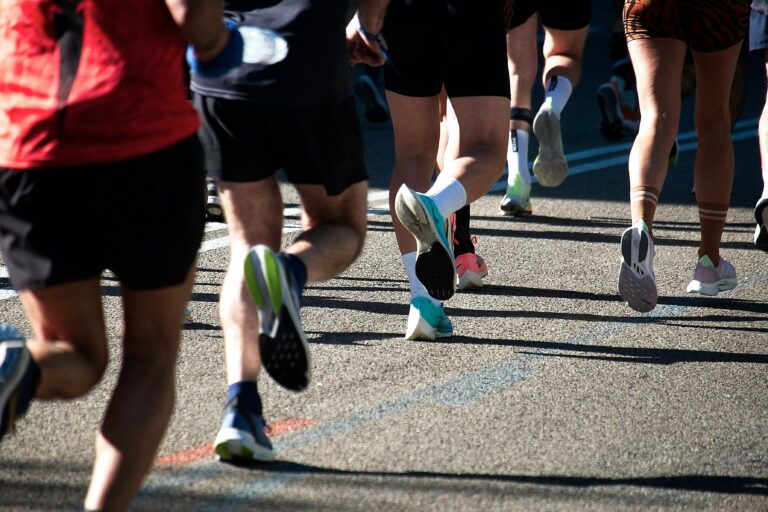 How Many Steps in a Mile? Average Walking and Running Guide (2026) How Many Steps in a Mile